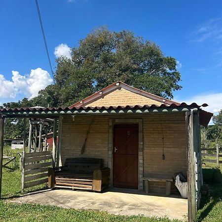 Chales E Camping Taquaral Sao Tome das Letras Exterior photo