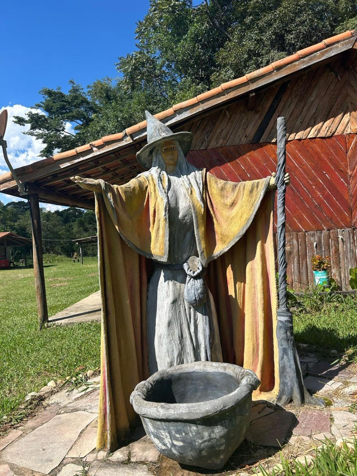 Chales E Camping Taquaral Sao Tome das Letras Exterior photo